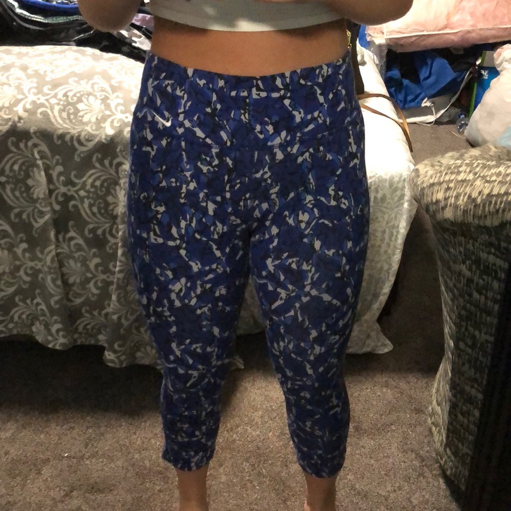 Cropped Nike leggings